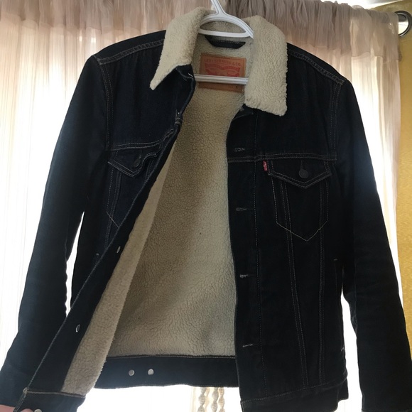 LEVIS Sherpa Trucker Jacket - Picture 6 of 7